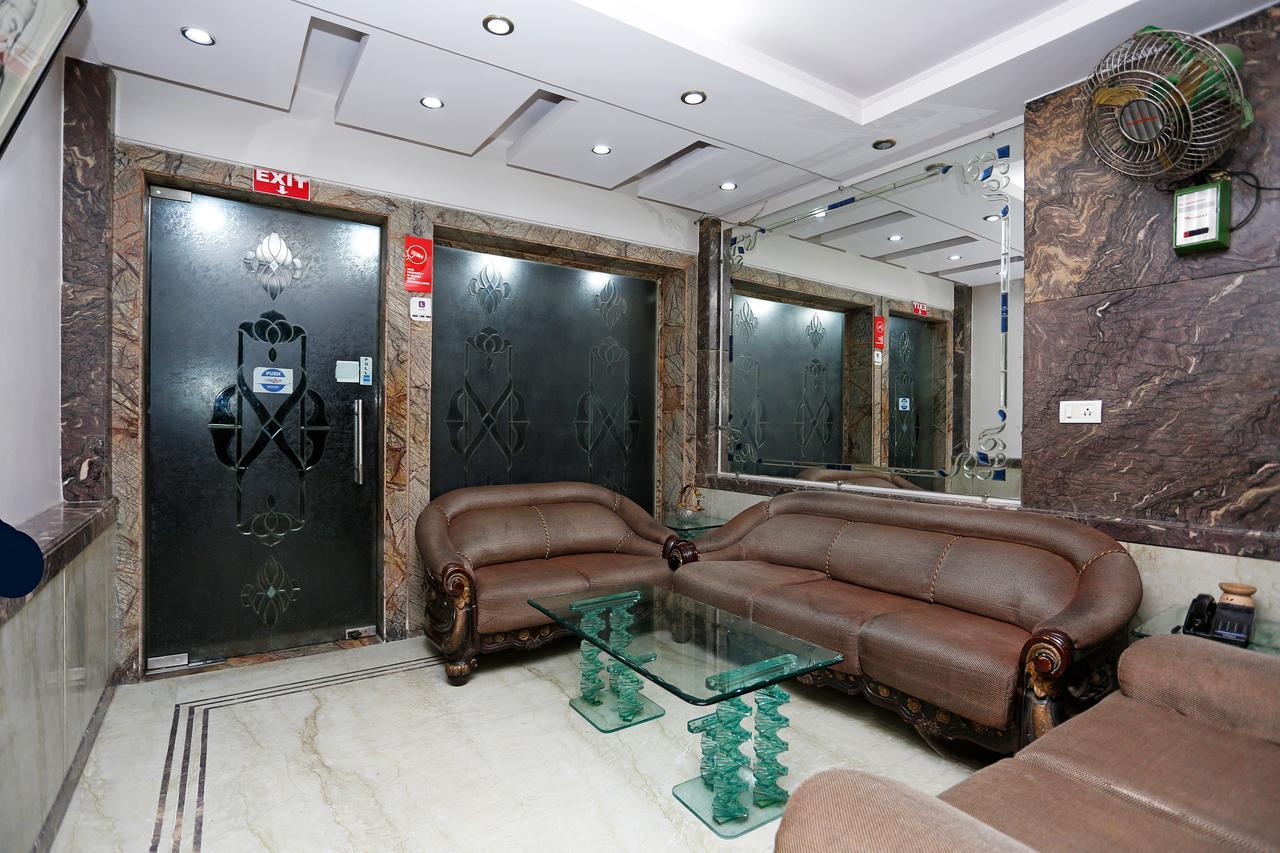Oyo 5401 Hotel Mid Town Neu-Delhi Exterior foto