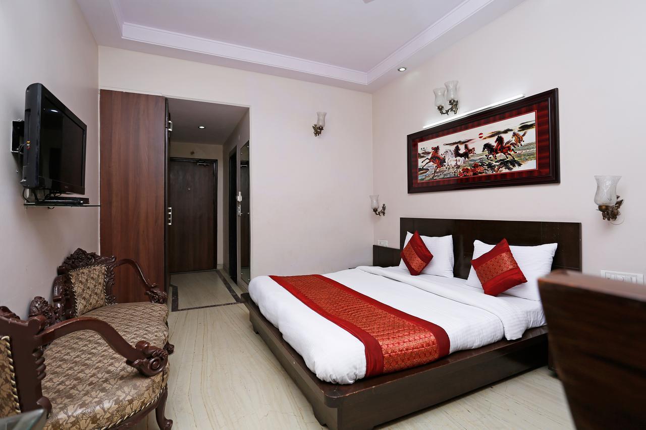 Oyo 5401 Hotel Mid Town Neu-Delhi Exterior foto